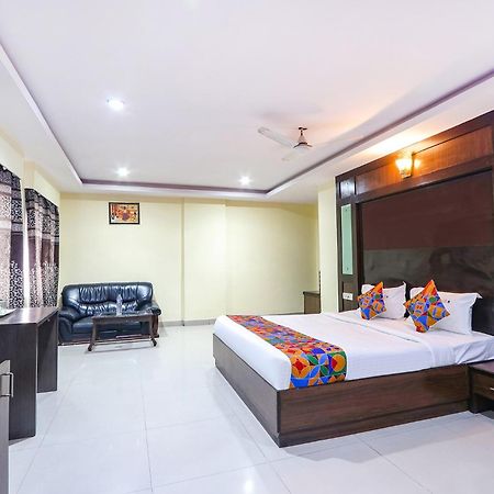 Fabhotel Royal Residency II - Nr Lakdikapul Metro Station Хайдарабад Экстерьер фото