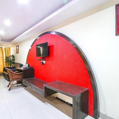 Fabhotel Royal Residency II - Nr Lakdikapul Metro Station Хайдарабад Экстерьер фото