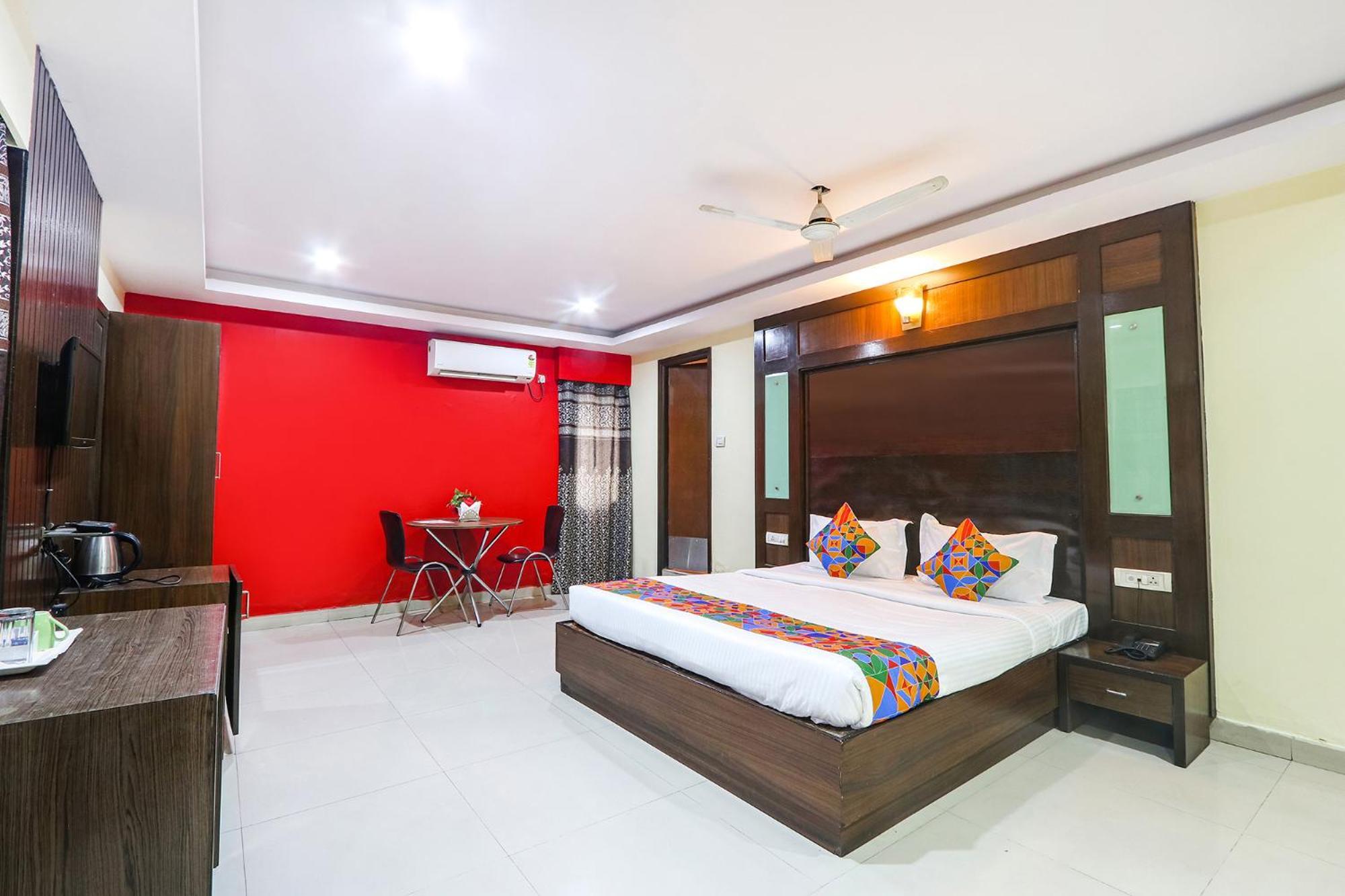 Fabhotel Royal Residency II - Nr Lakdikapul Metro Station Хайдарабад Экстерьер фото