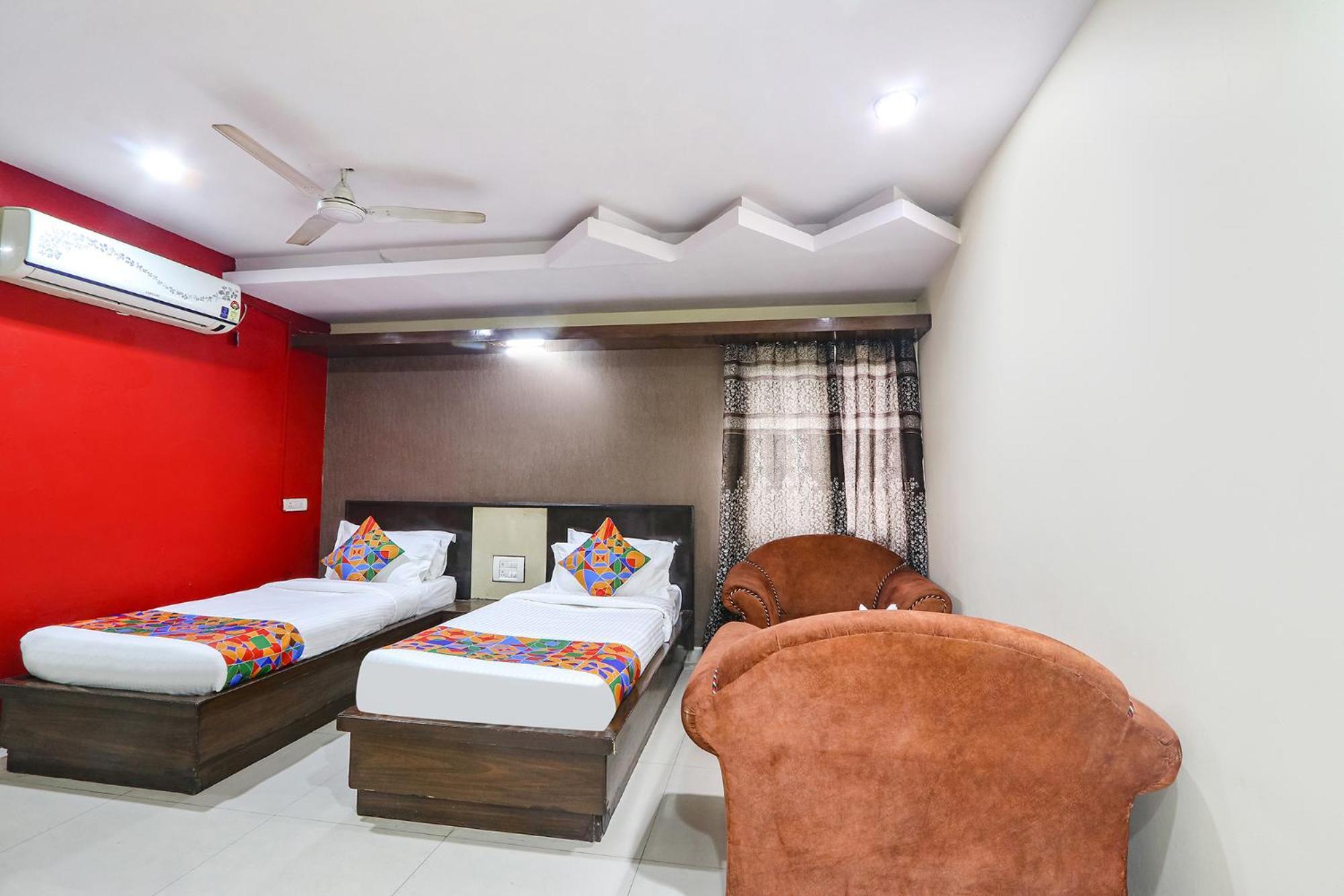 Fabhotel Royal Residency II - Nr Lakdikapul Metro Station Хайдарабад Экстерьер фото